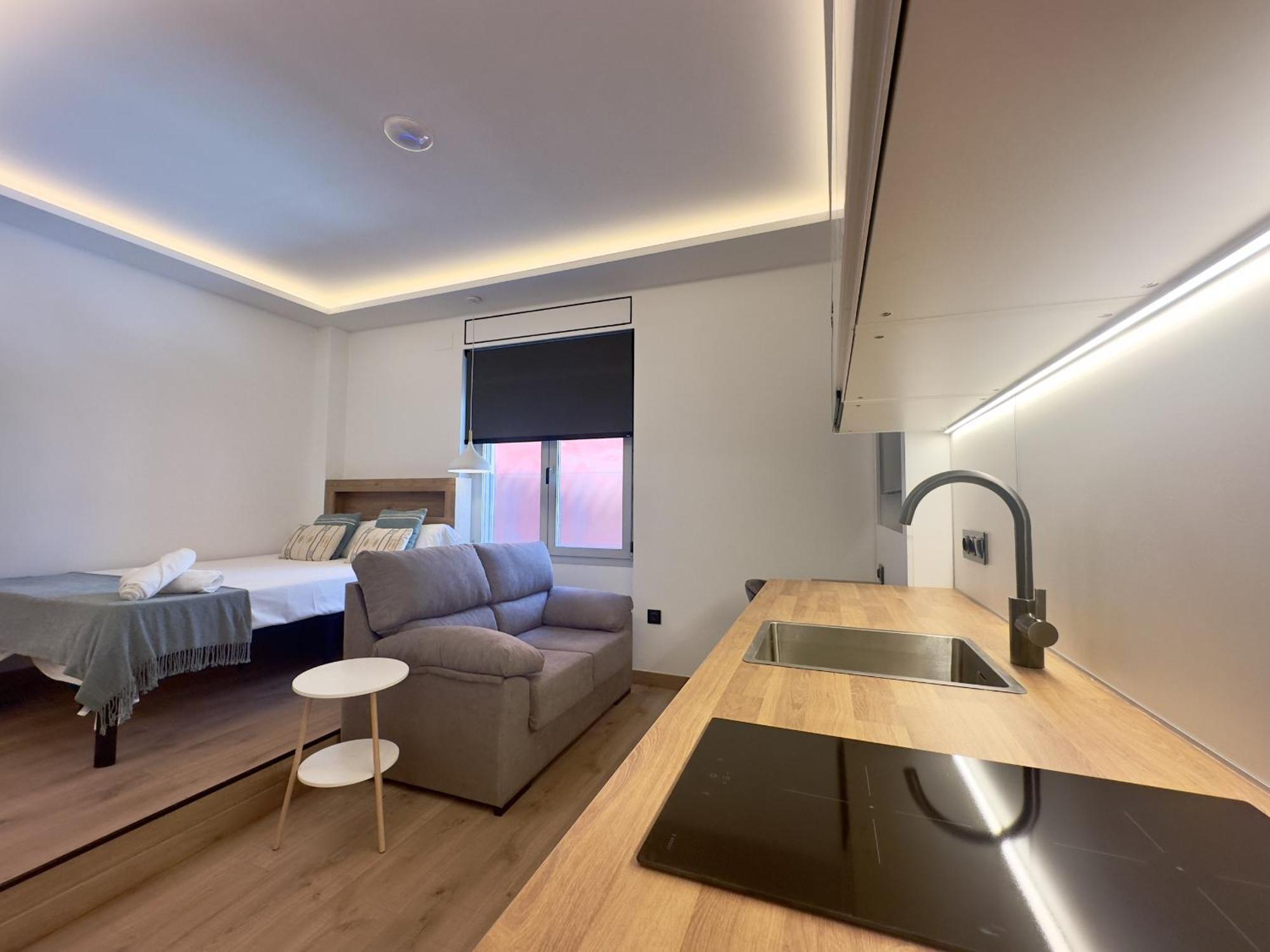 Irreverents Suites Málaga Extérieur photo
